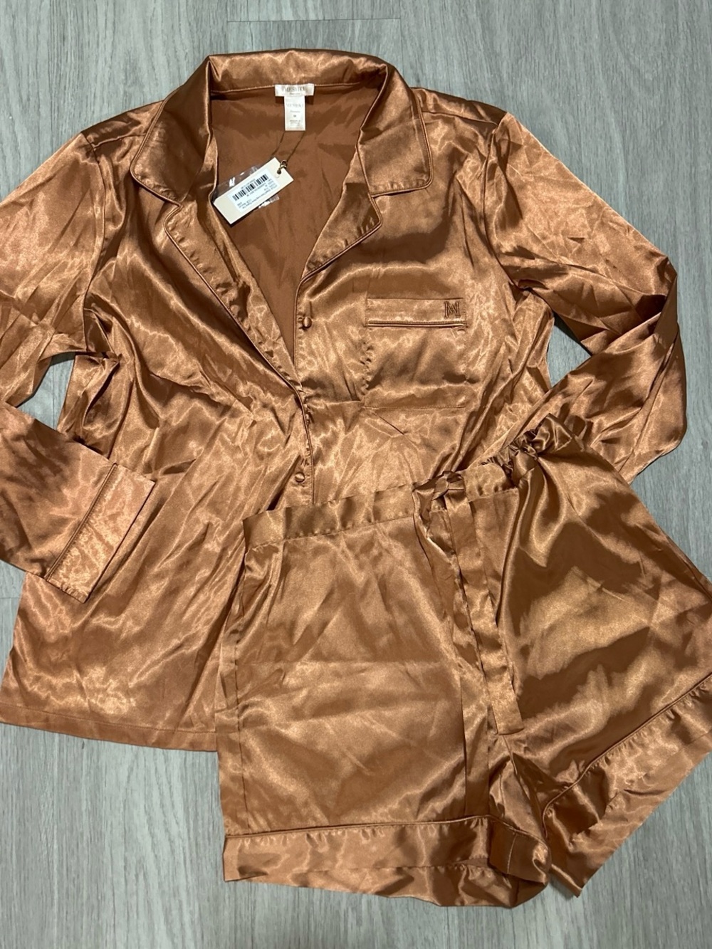 Meshki bronze copper/burnt-orange long-sleeve satin pajama set shorts medium NWT